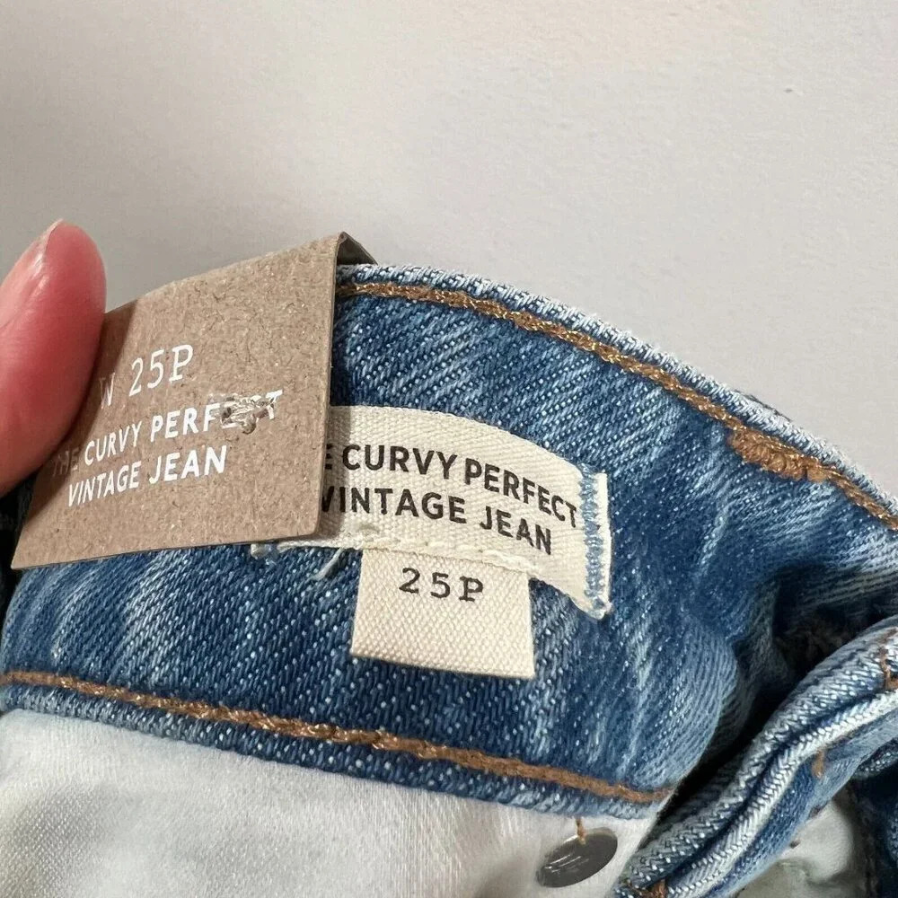 Madewell Curvy Perfect Vintage Jean Size 25 Petite Liland Light Wash Distressed - Picture 4 of 13